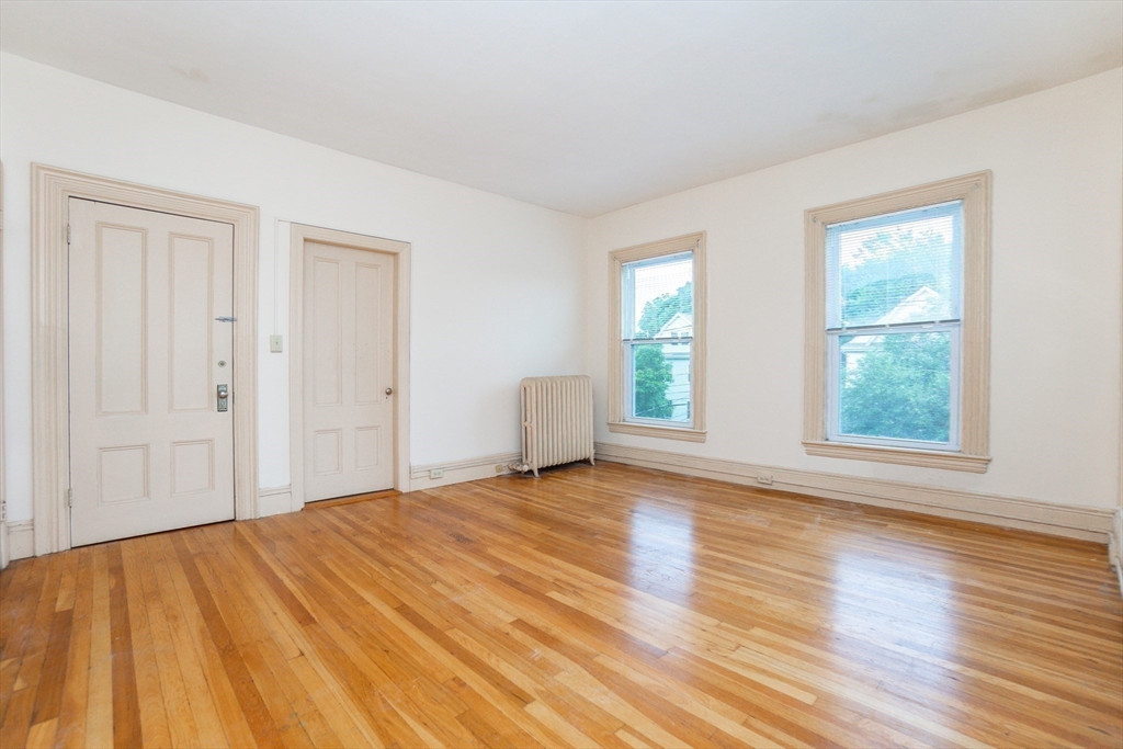 2 bed, 1 bath apartment for rent at 101 Central Ave Unit 2, Newtonville — photo 15 of 23