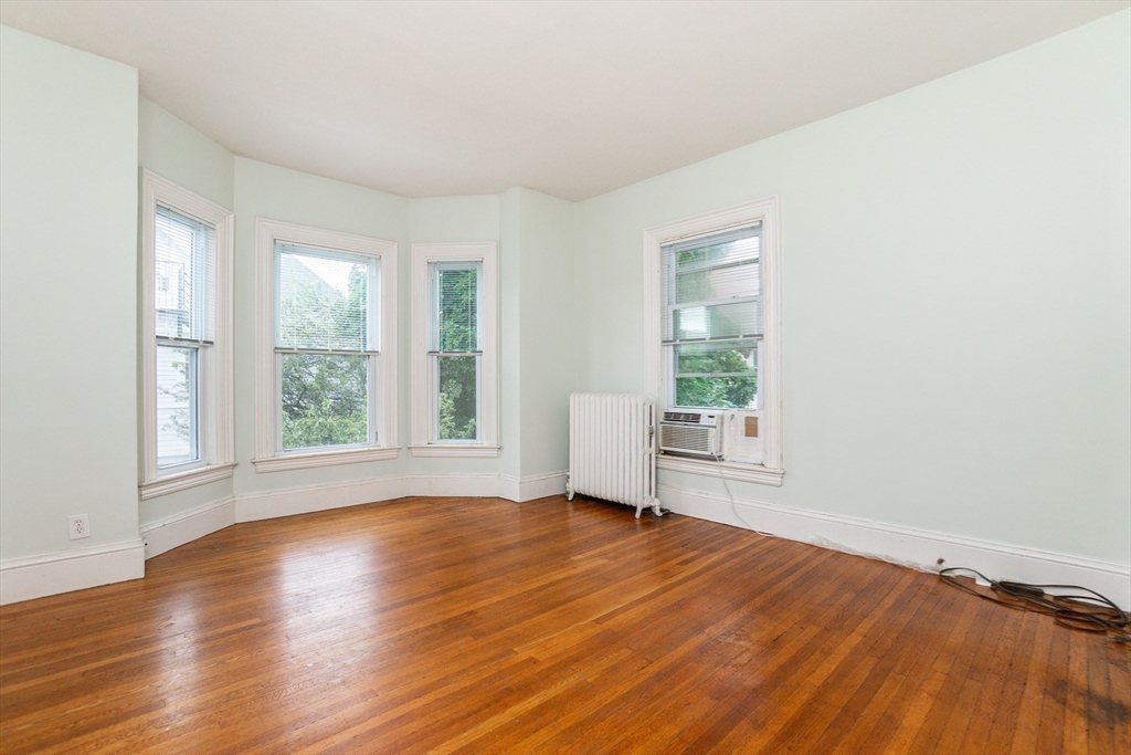 2 bed, 1 bath apartment for rent at 101 Central Ave Unit 2, Newtonville — photo 12 of 23