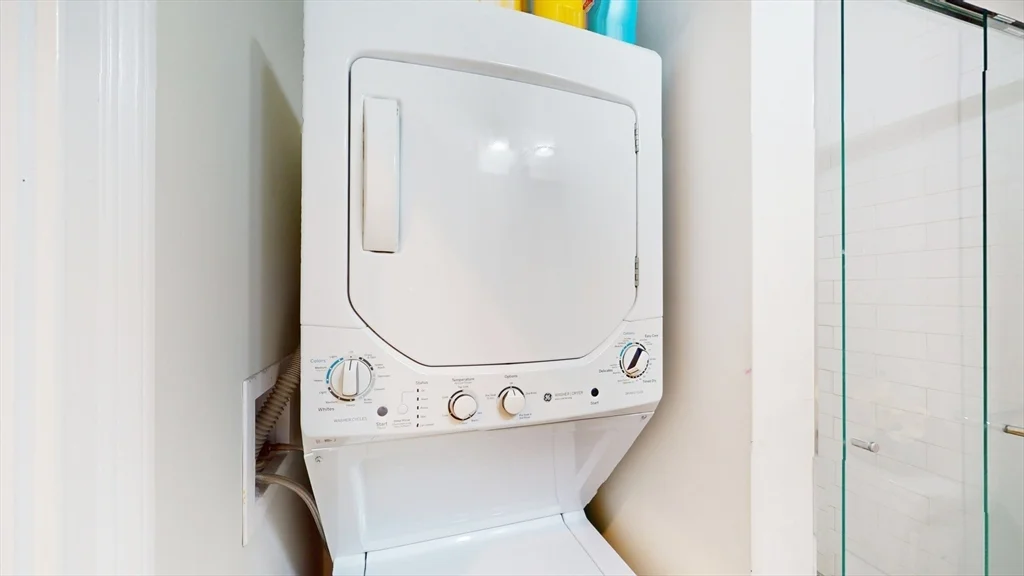 3 bed, 1 bath apartment for rent at 101 Chelsea St Unit 2, East Boston — photo 10 of 10