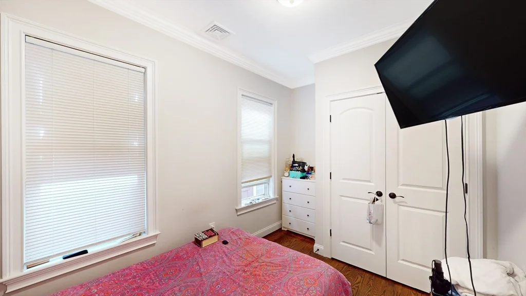 3 bed, 1 bath apartment for rent at 101 Chelsea St Unit 2, East Boston — photo 7 of 10
