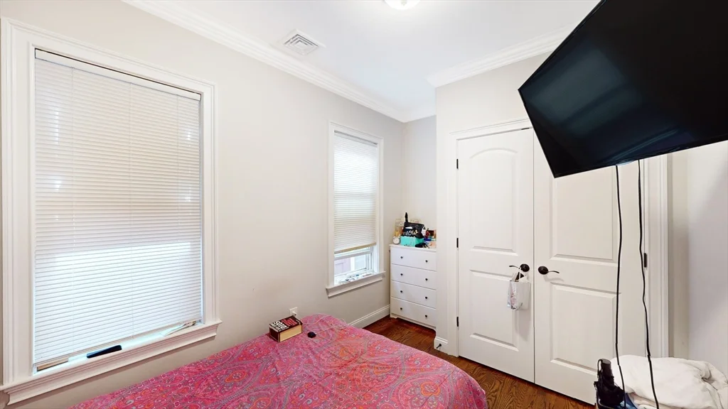 3 bed, 1 bath apartment for rent at 101 Chelsea St Unit 3, East Boston — photo 8 of 16