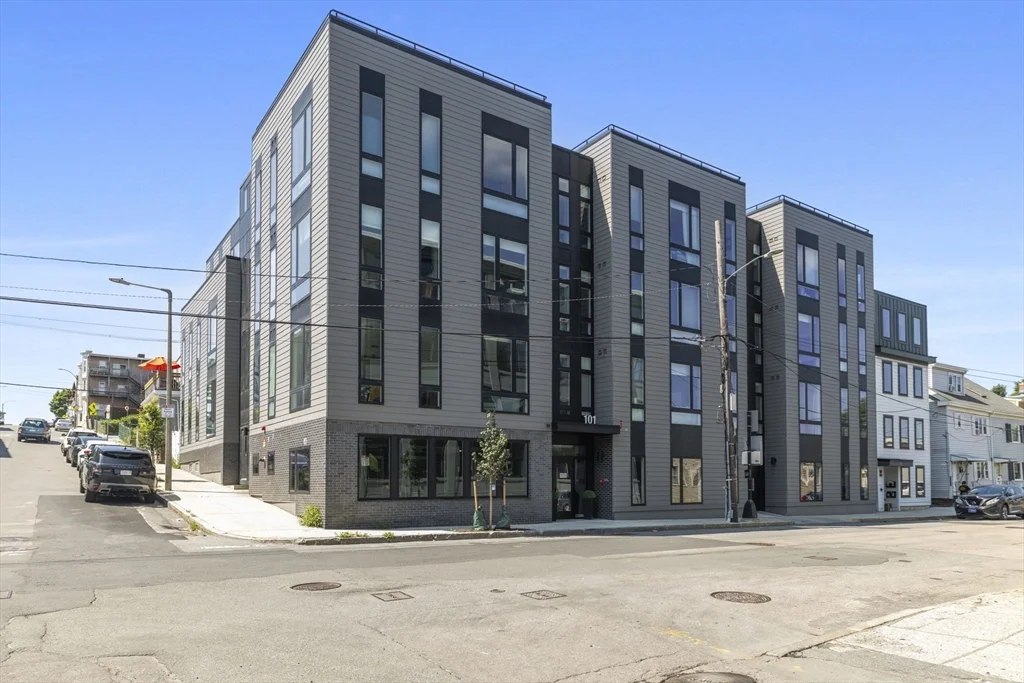 2 bed, 2 bath apartment for rent at 101 Condor St Unit 205, East Boston — photo 24 of 26