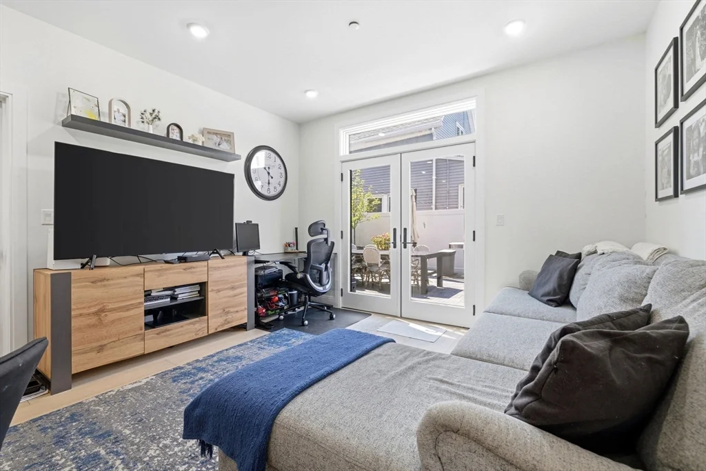2 bed, 2 bath apartment for rent at 101 Condor St Unit 205, East Boston — photo 8 of 26