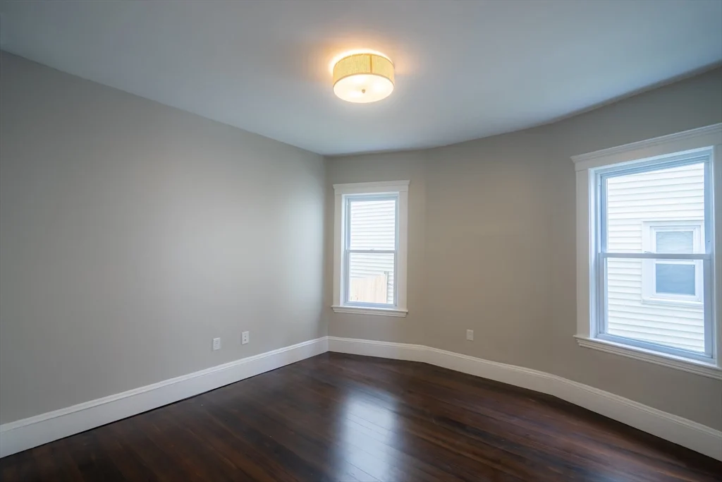 3 bed, 2 bath apartment for rent at 101 Draper St Unit 1, Dorchester — photo 8 of 14
