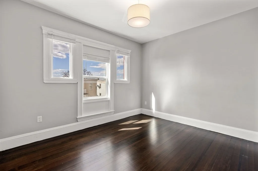 3 bed, 2 bath apartment for rent at 101 Draper St Unit 2, Dorchester — photo 9 of 19