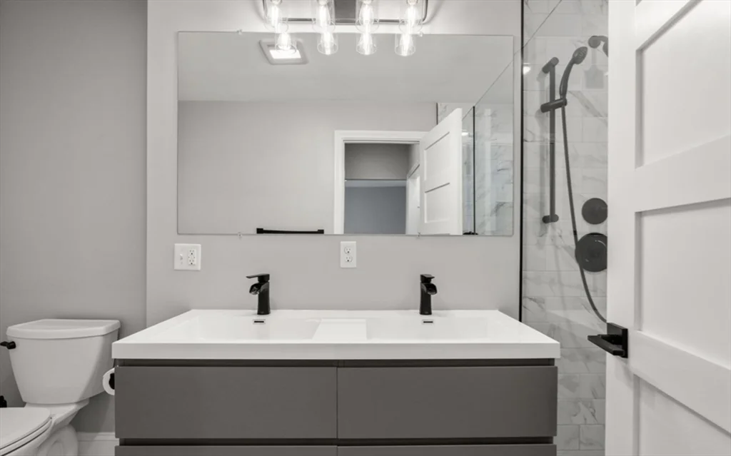 3 bed, 2 bath apartment for rent at 101 Draper St Unit 2, Dorchester — photo 10 of 19