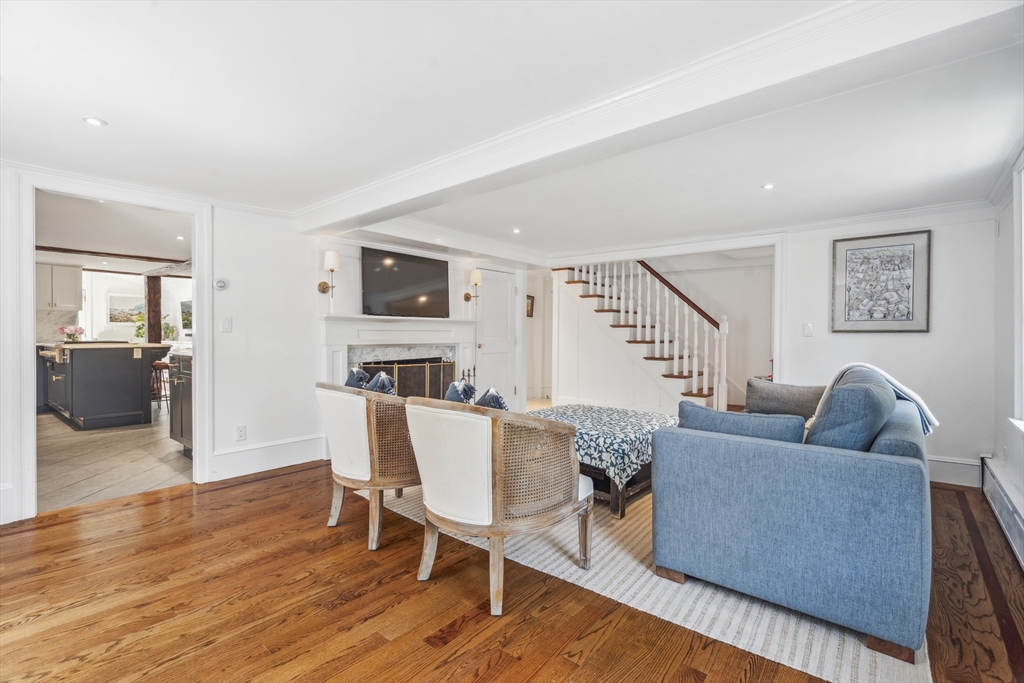 5 bed, 2 bath apartment for rent at 101 Elm St, Marblehead — photo 14 of 33