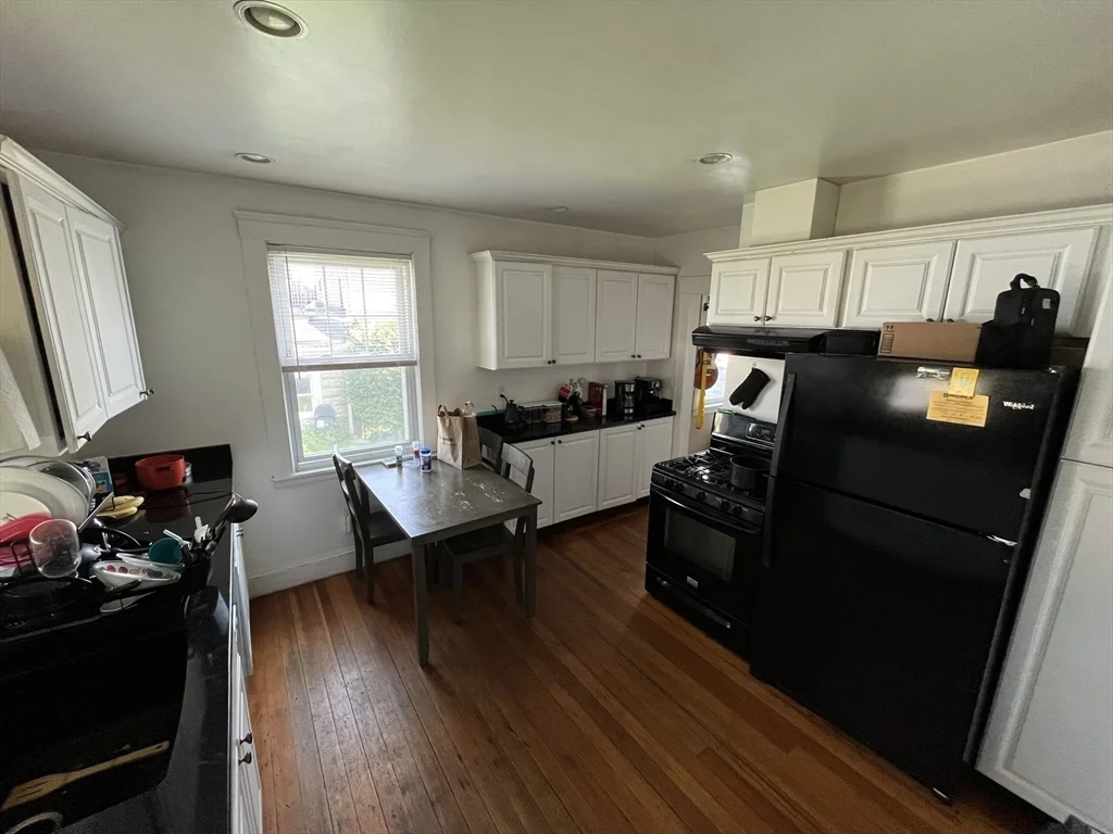 3 bed, 1 bath apartment for rent at 101 Etna Unit 0, Boston — photo 9 of 14
