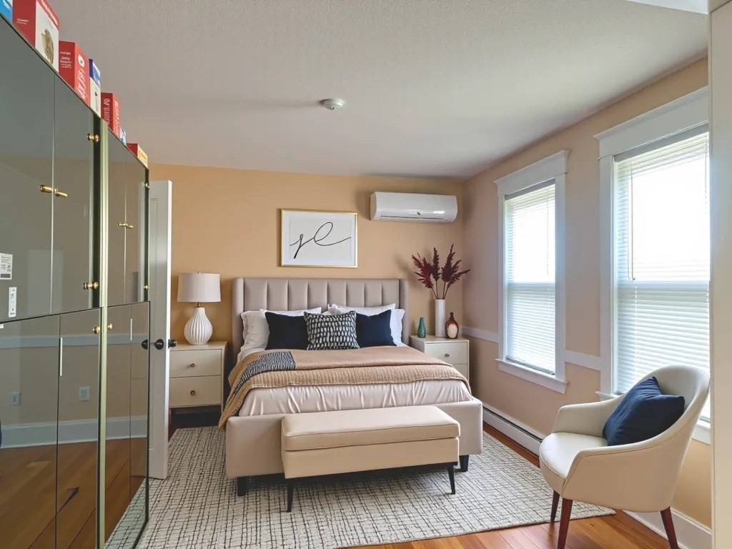 5 bed, 2 bath apartment for rent at 101 Faneuil St, Brighton — photo 8 of 16