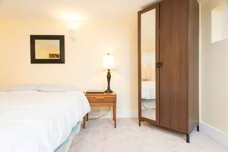 1 bed, 1 bath apartment for rent at 101 Fayerweather St Unit B, West Cambridge — photo 7 of 12