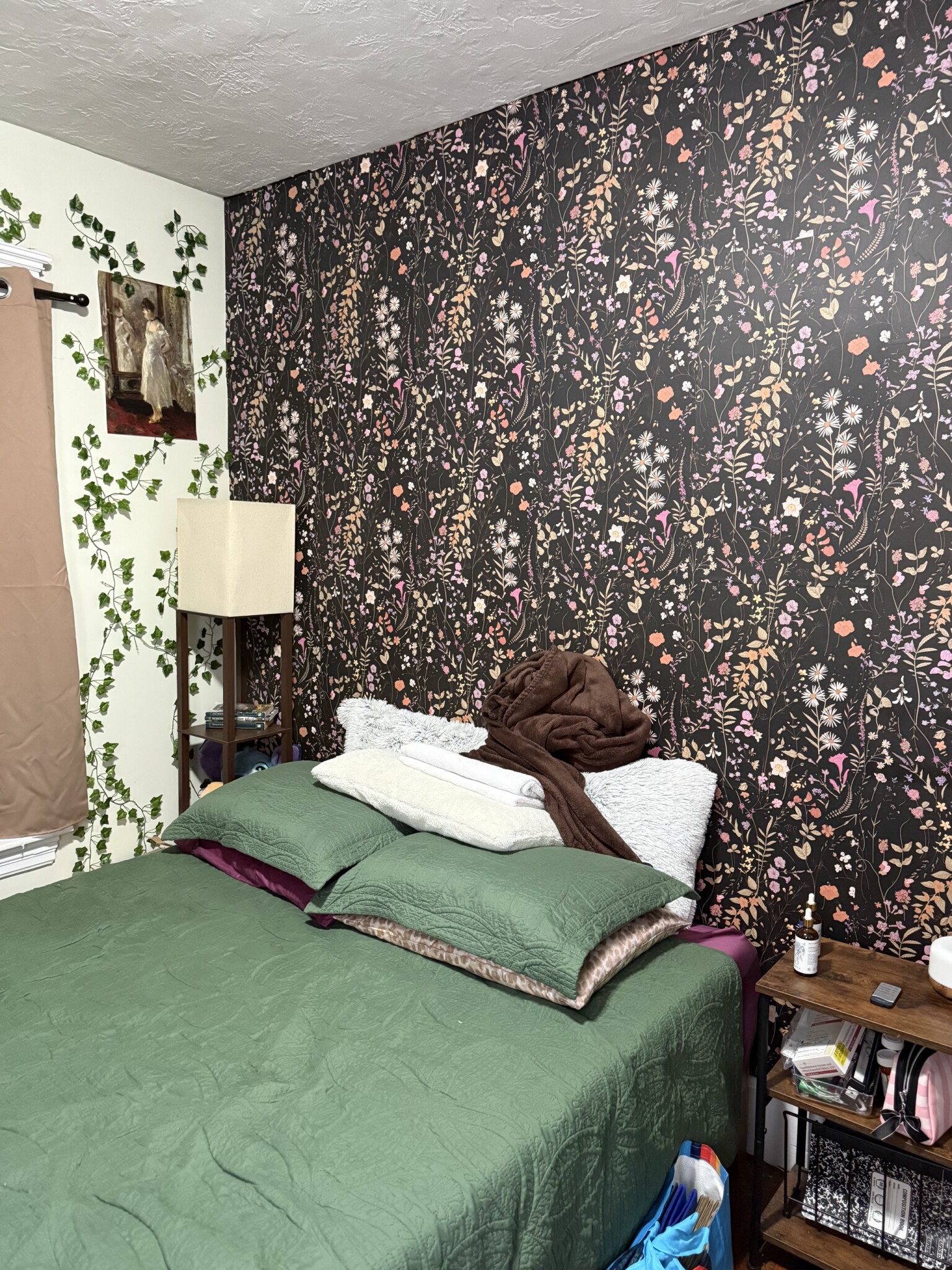 3.5 bed, 1 bath apartment for rent at 101 Heath St Unit 1 Copy, Winter Hill — photo 13 of 19