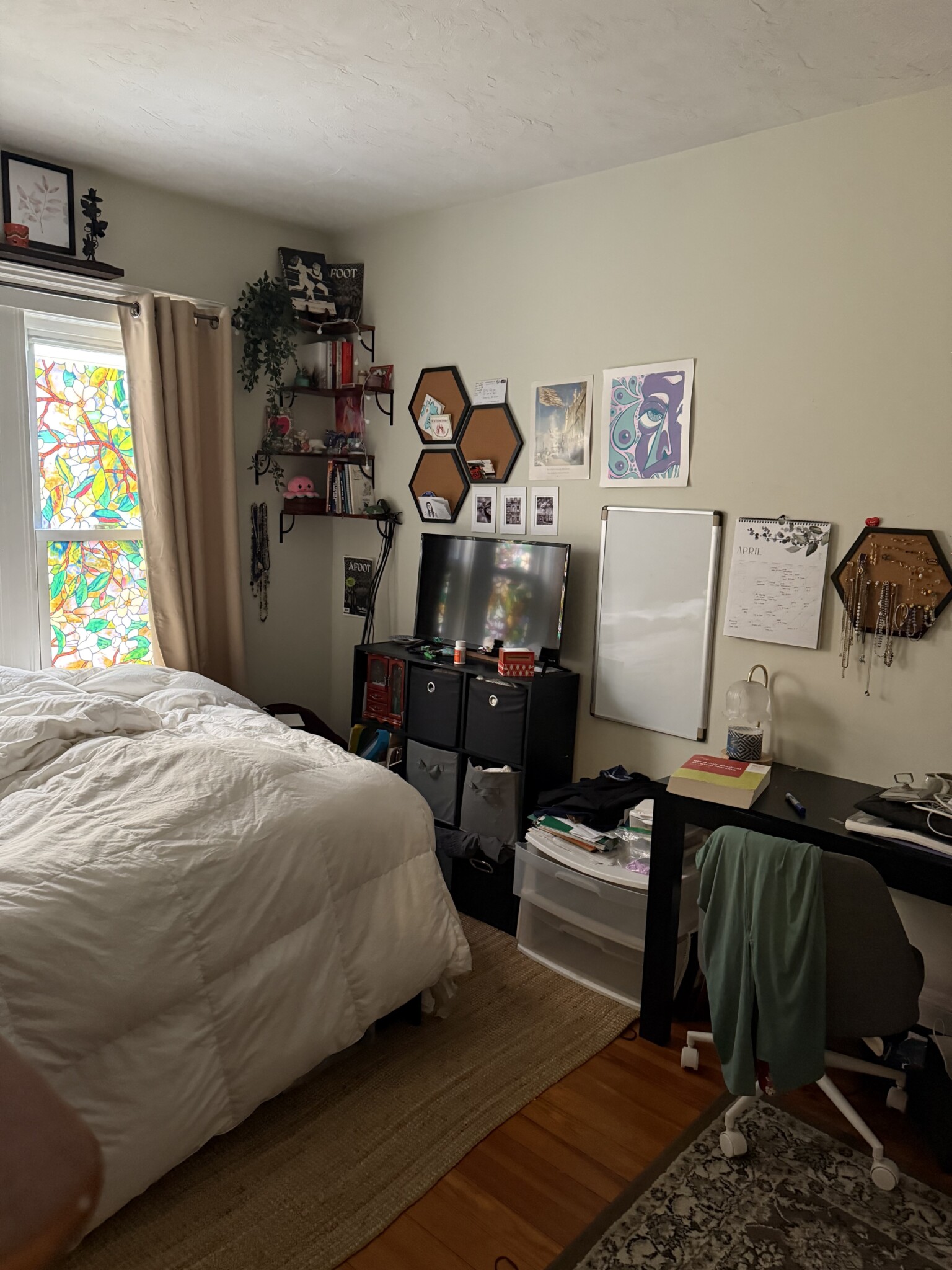 3.5 bed, 1 bath apartment for rent at 101 Heath St Unit 1 Copy, Winter Hill — photo 16 of 19