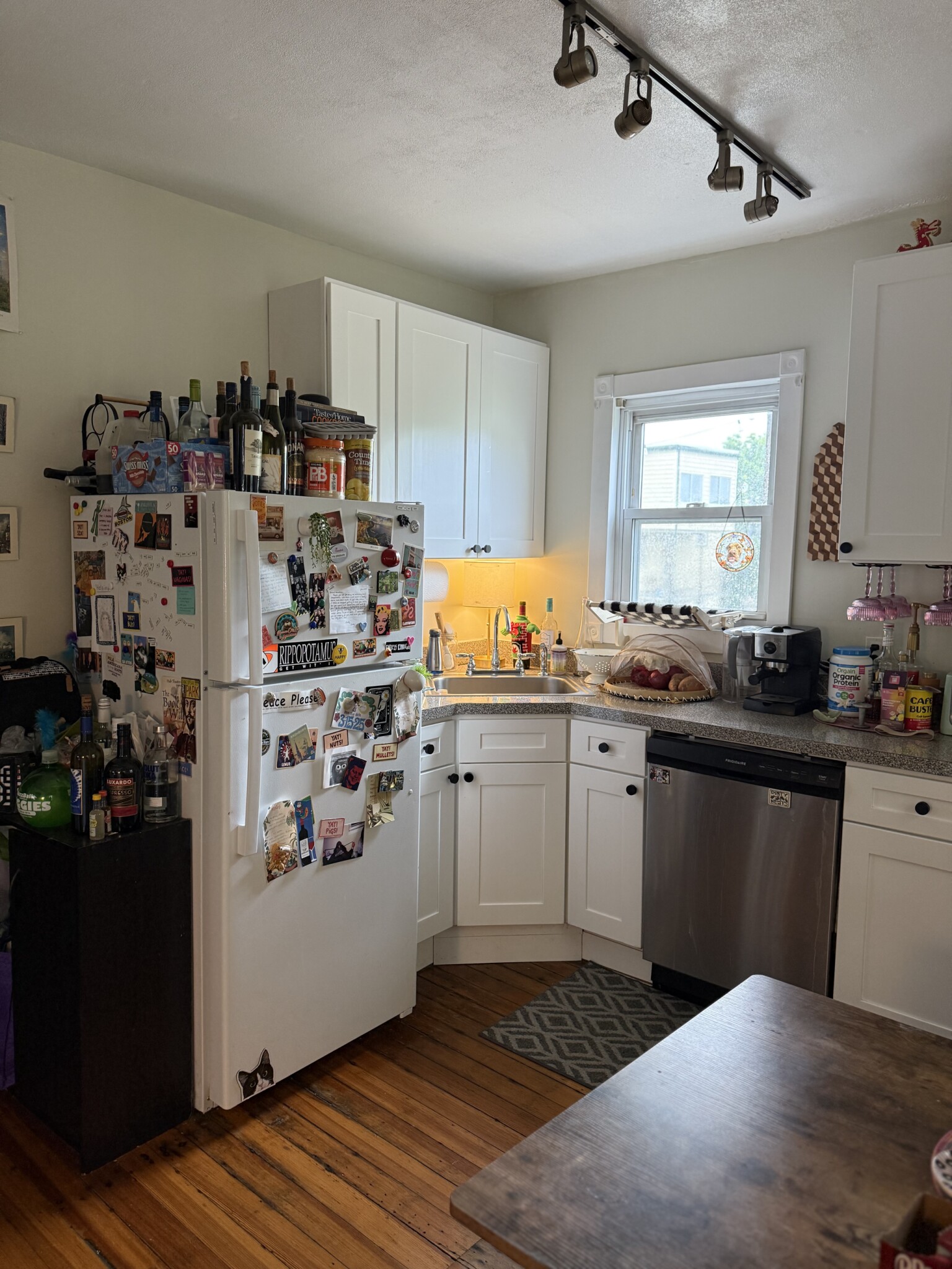 3.5 bed, 1 bath apartment for rent at 101 Heath St Unit 1 Copy, Winter Hill — photo 9 of 19