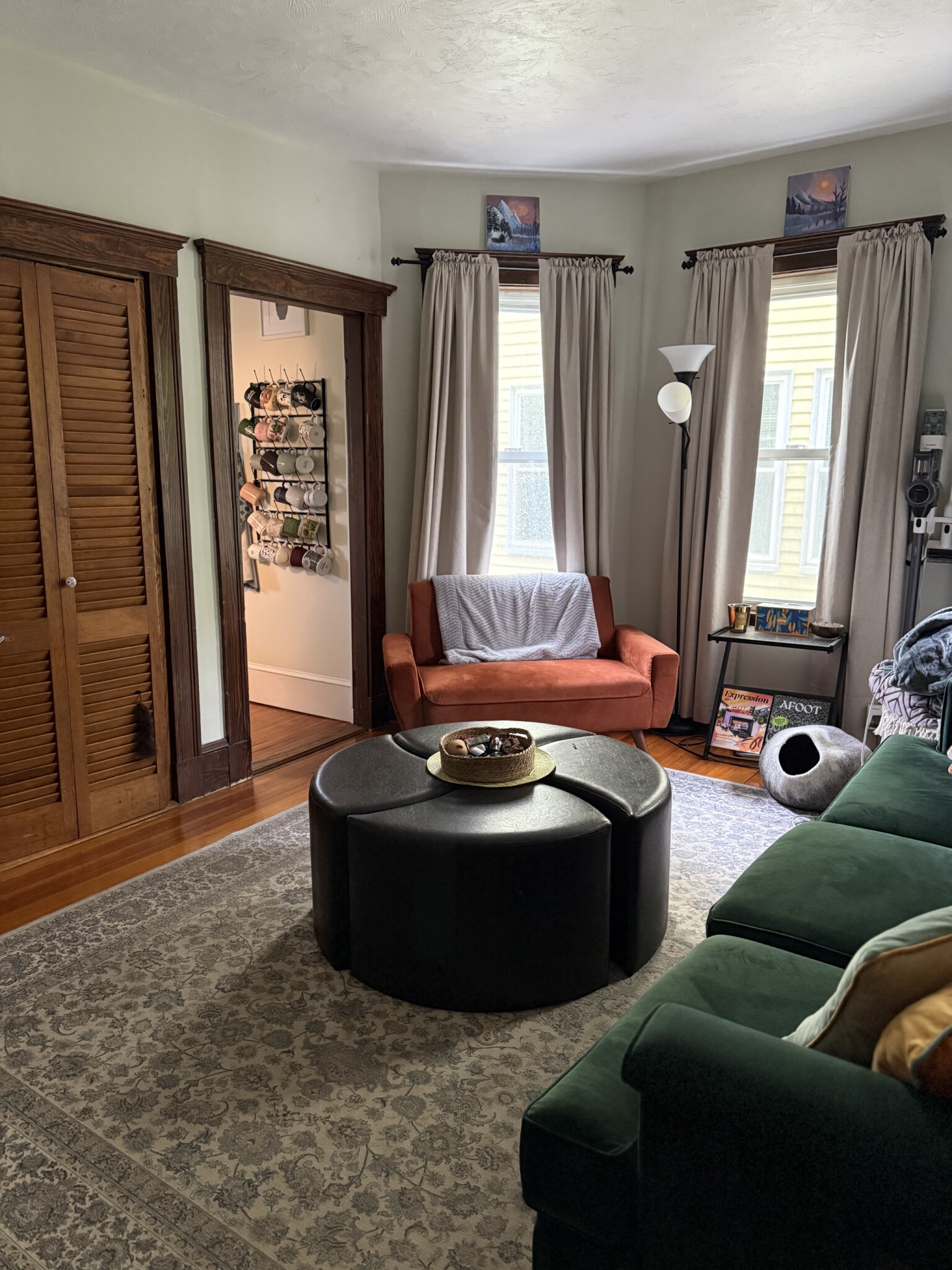 3.5 bed, 1 bath apartment for rent at 101 Heath St Unit 1 Copy, Winter Hill — photo 5 of 19