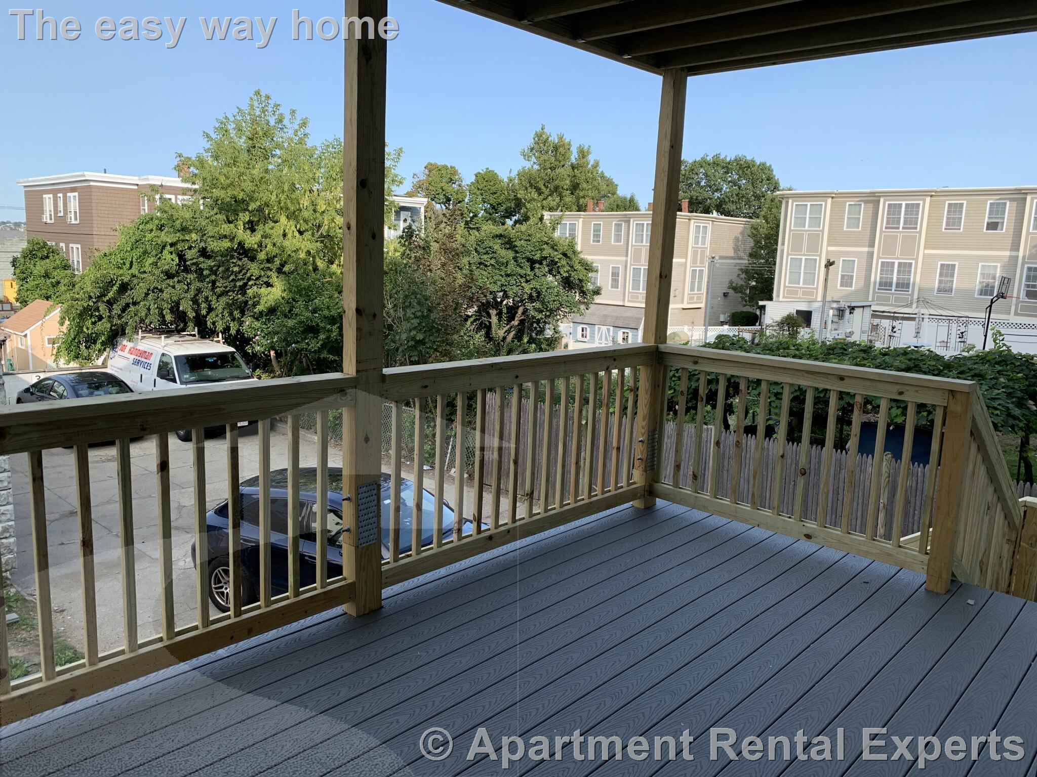 4 bed, 1 bath apartment for rent at 101 Heath St Unit 1, Winter Hill — photo 9 of 10