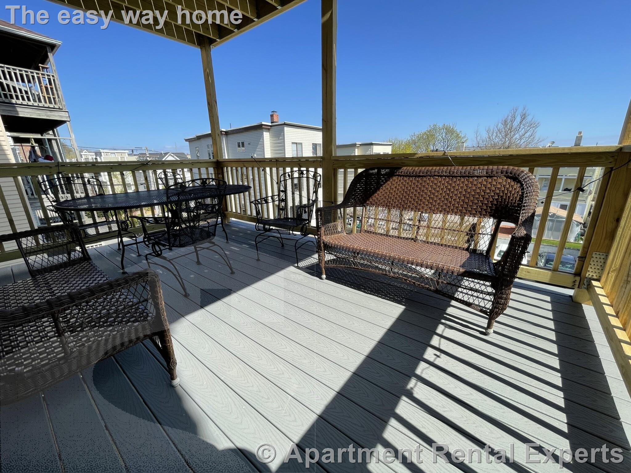 4 bed, 1 bath apartment for rent at 101 Heath St Unit 2, Winter Hill — photo 8 of 9