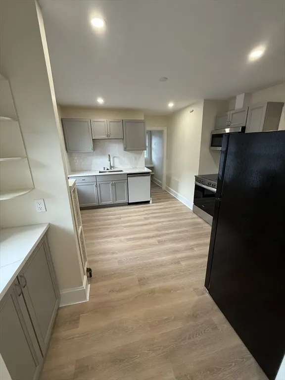2 bed, 1 bath apartment for rent at 101 Kilsyth Rd Unit 101, Brighton — photo 2 of 17