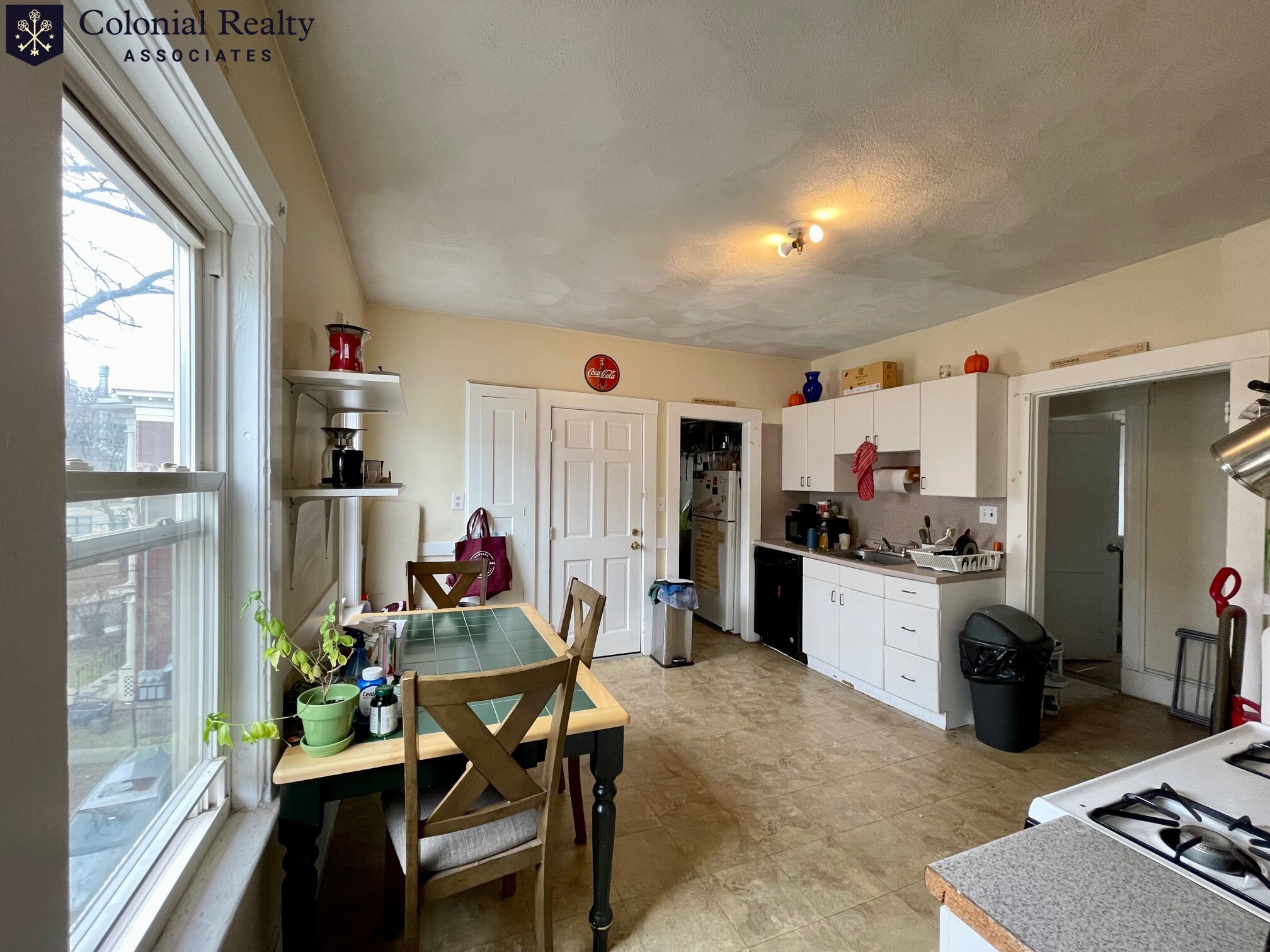 4 bed, 1 bath apartment for rent at 101 Kilsyth Rd Unit 7 COPY COPY, Brighton — photo 6 of 10