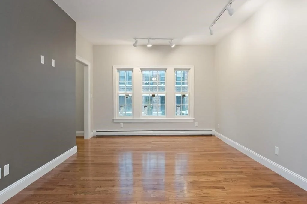 4 bed, 2 bath apartment for rent at 101 Lanark Unit 1, Brighton — photo 4 of 13