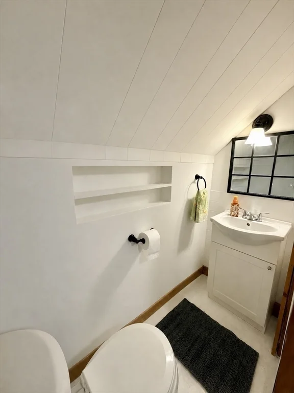 3 bed, 1 bath apartment for rent at 101 Mann St, Bellingham — photo 30 of 41