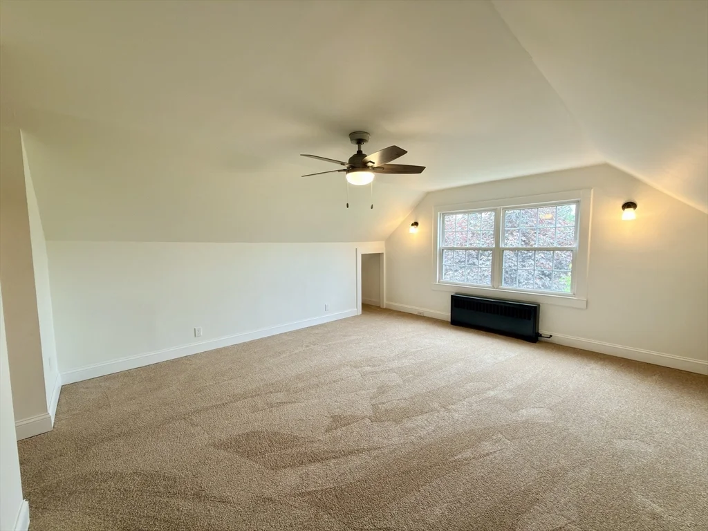 3 bed, 1 bath apartment for rent at 101 Mann St, Bellingham — photo 26 of 41