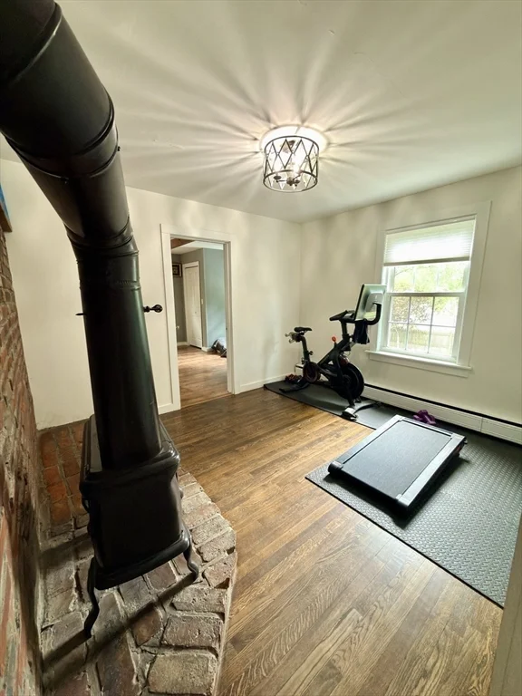 3 bed, 1 bath apartment for rent at 101 Mann St, Bellingham — photo 22 of 41