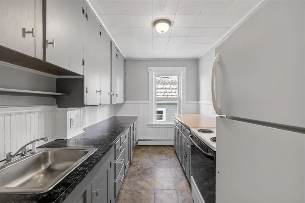 2 bed, 1 bath apartment for rent at 101 Marquette St Unit 2, Gardner — photo 12 of 19