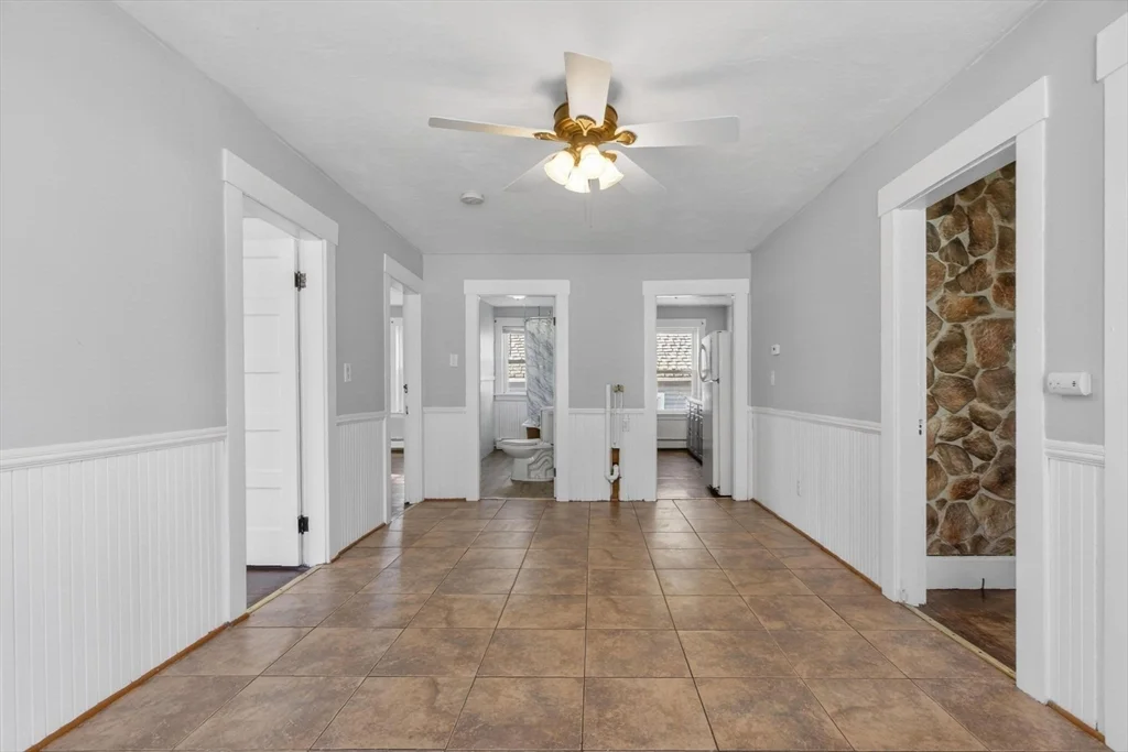 2 bed, 1 bath apartment for rent at 101 Marquette St Unit 2, Gardner — photo 14 of 19