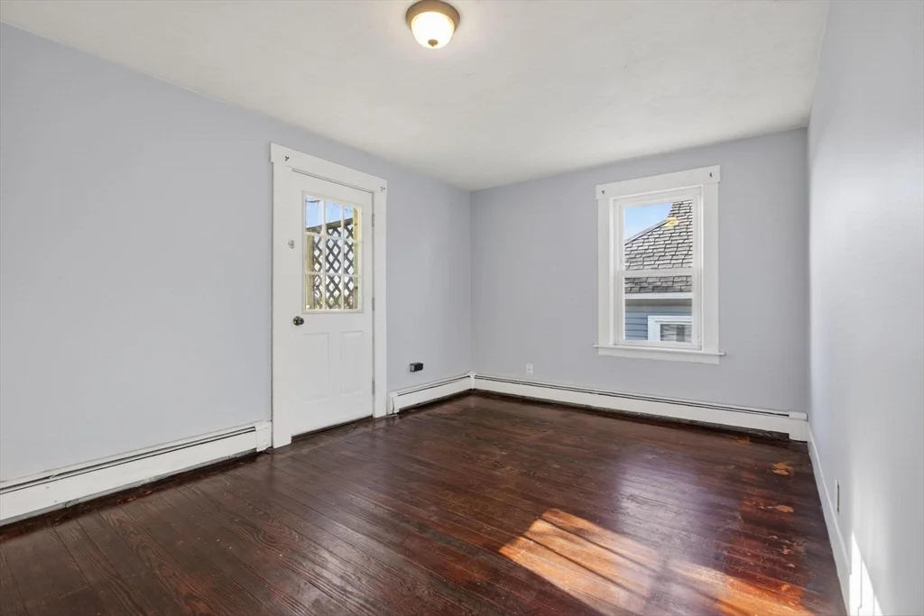 2 bed, 1 bath apartment for rent at 101 Marquette St Unit 2, Gardner — photo 2 of 19