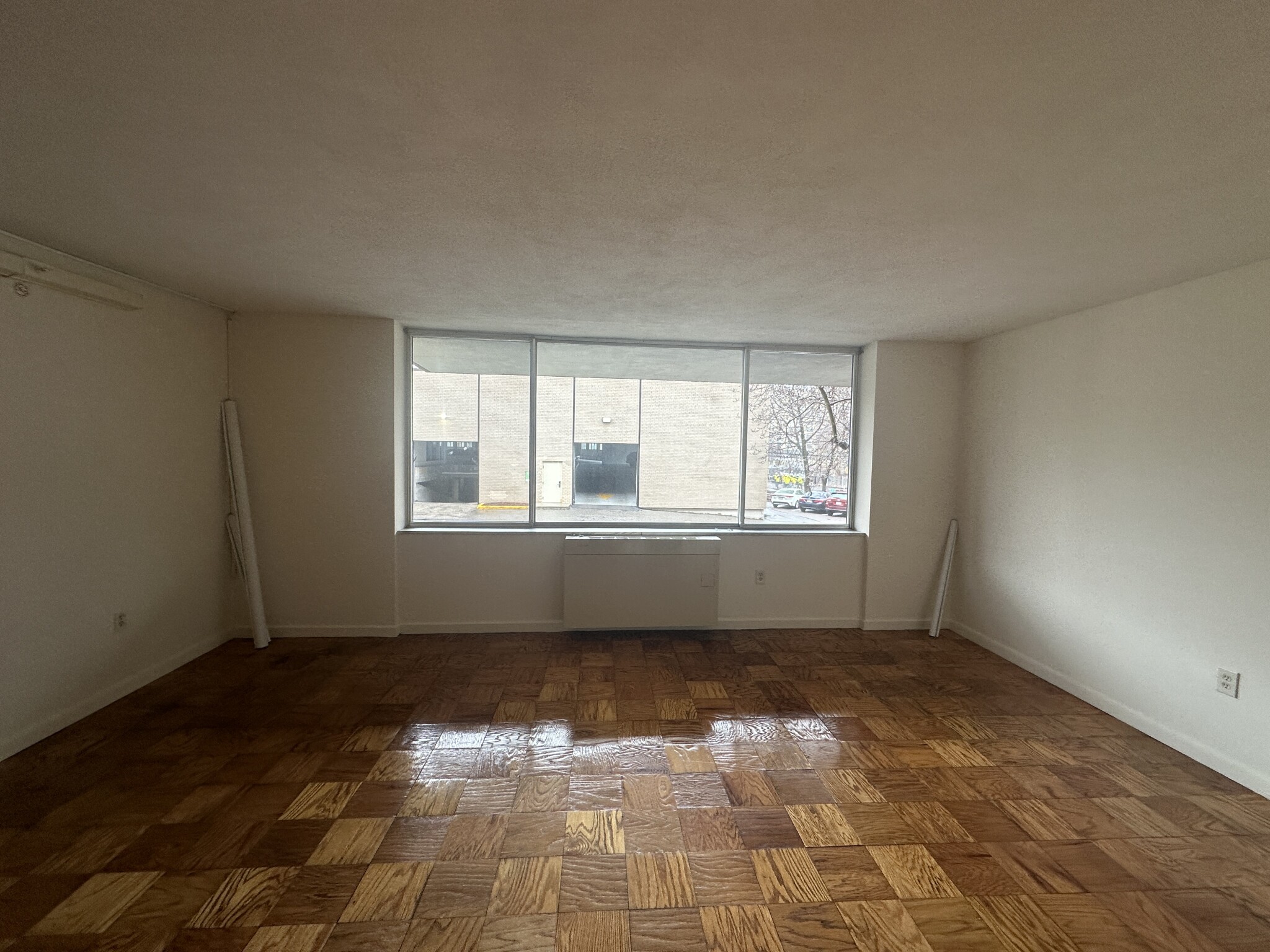 1 bed, 1 bath apartment for rent at 101 Monmouth Ct Unit 105, Longwood — photo 15 of 29