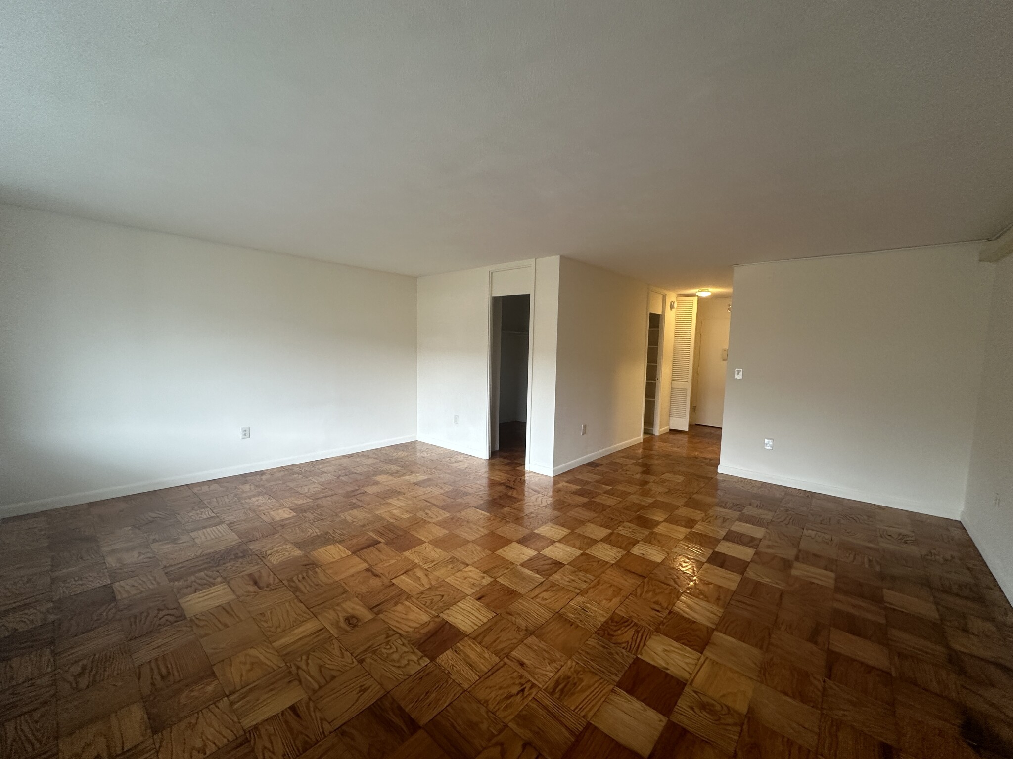 1 bed, 1 bath apartment for rent at 101 Monmouth Ct Unit 105, Longwood — photo 13 of 29