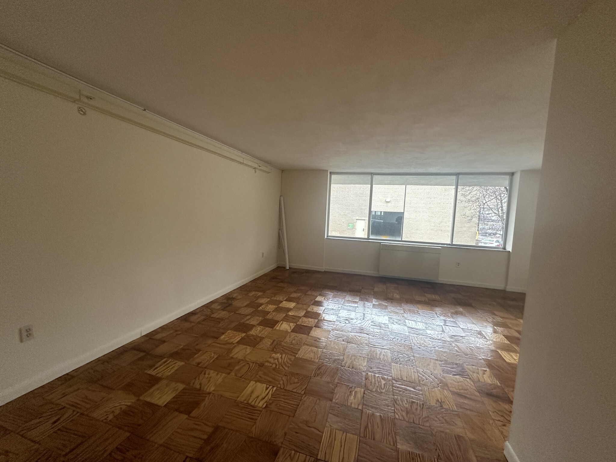 Studio bed, 1 bath apartment for rent at 101 Monmouth Ct Unit 216, Longwood — photo 7 of 29