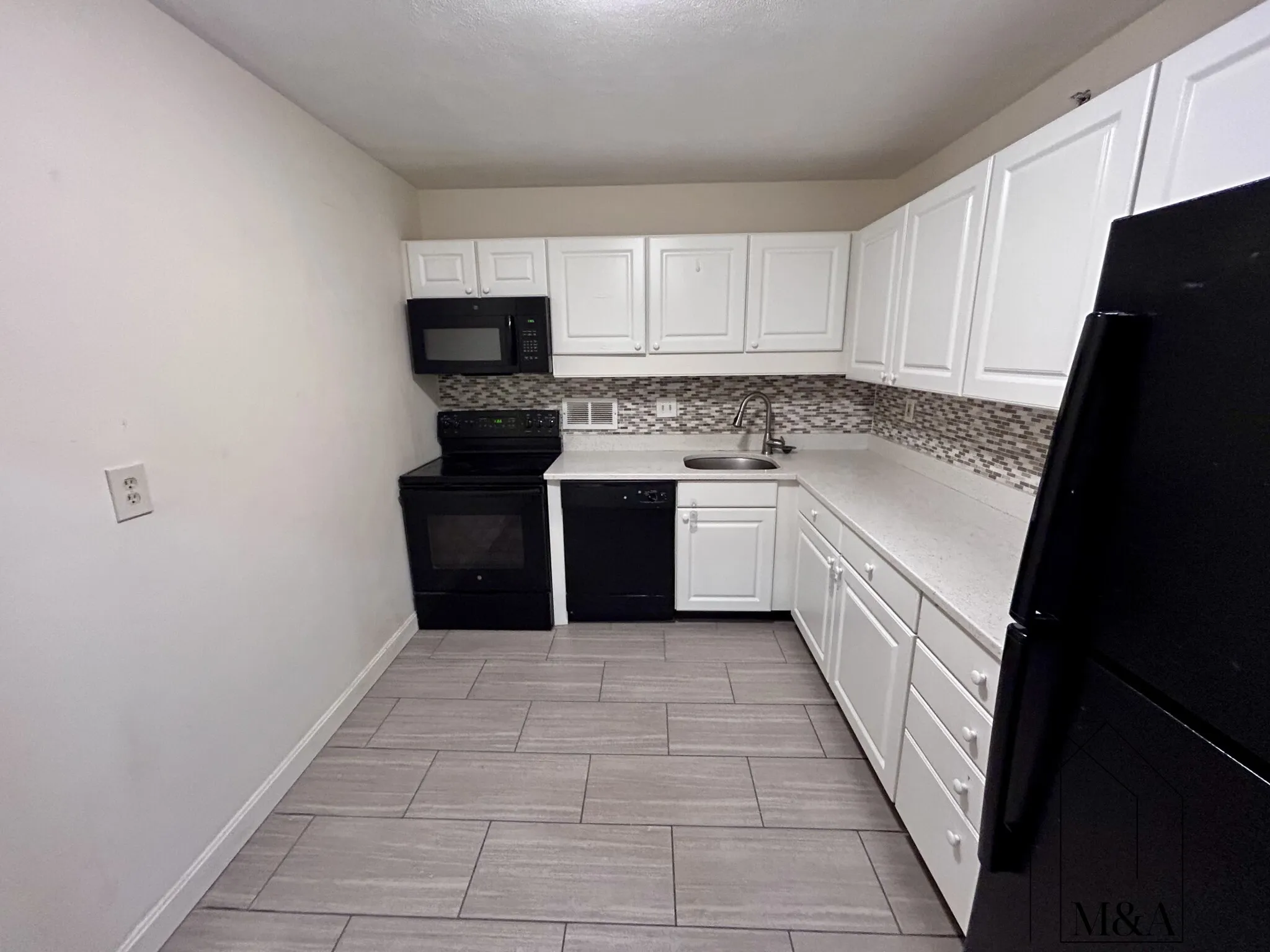 2 bed, 2 bath apartment for rent at 101 Monmouth St Unit 215, Longwood — photo 6 of 21