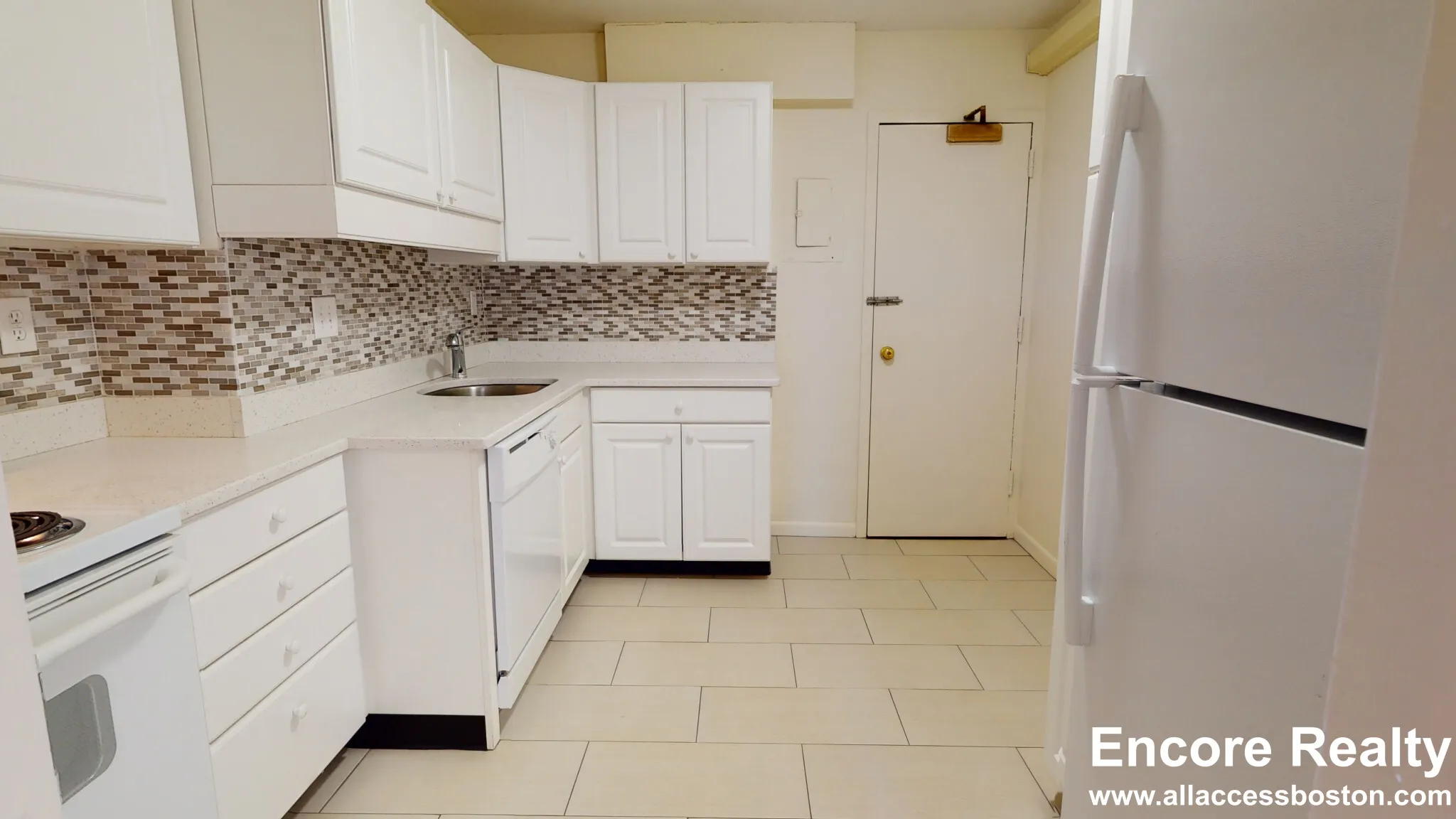 3 bed, 2 bath apartment for rent at 101 Monmouth St Unit 220, Longwood — photo 5 of 32