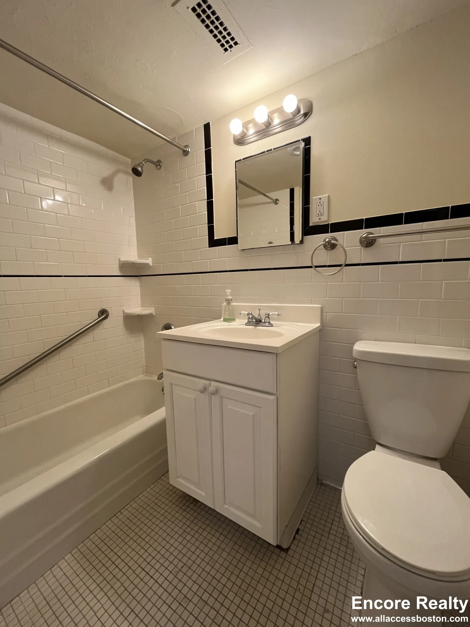 Studio bed, 1 bath apartment for rent at 101 Monmouth St Unit 310, Longwood — photo 10 of 15