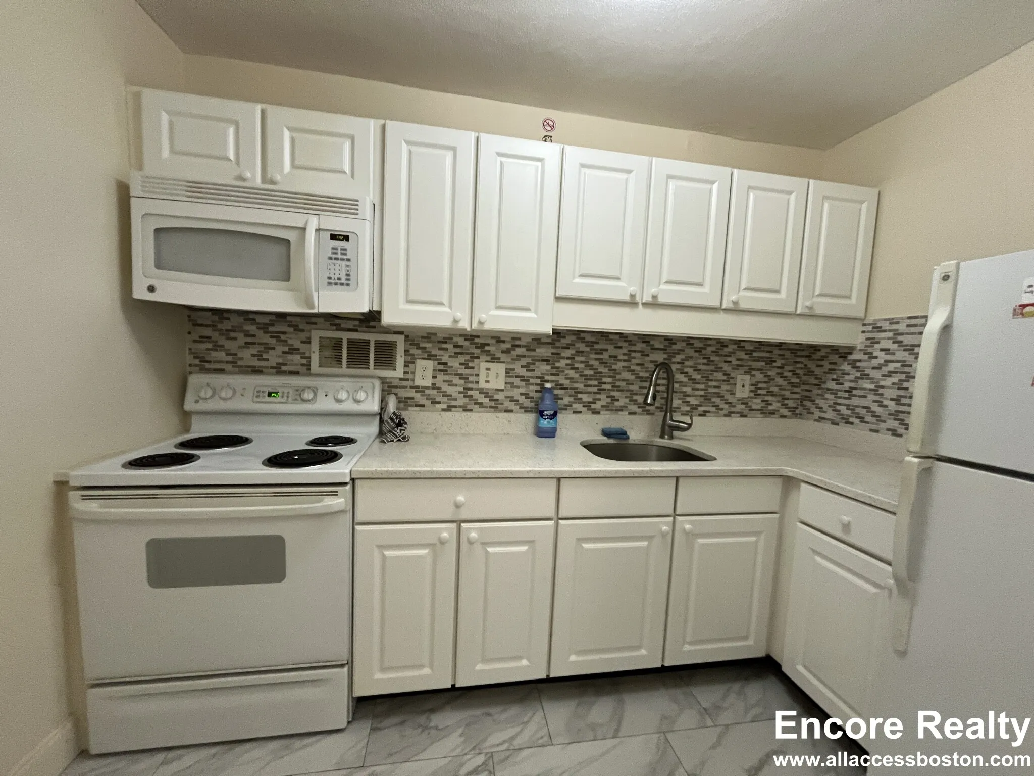 Studio bed, 1 bath apartment for rent at 101 Monmouth St Unit 310, Longwood — photo 1 of 15