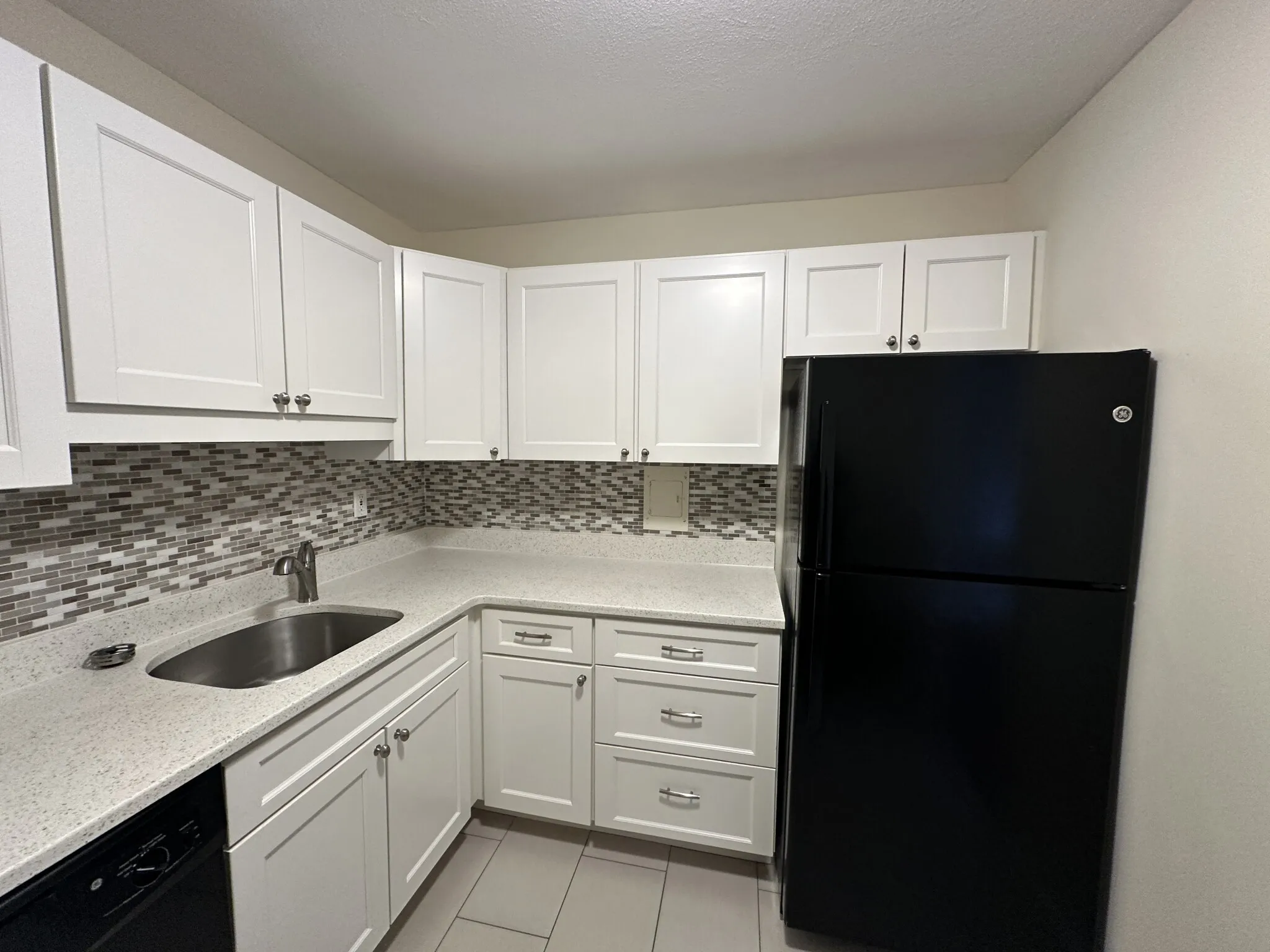 1 bed, 1 bath apartment for rent at 101 Monmouth St Unit 516, Longwood — photo 3 of 19