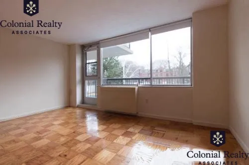 3 bed, 2 bath apartment for rent at 101 Monmouth St Unit 533, Longwood — photo 3 of 15