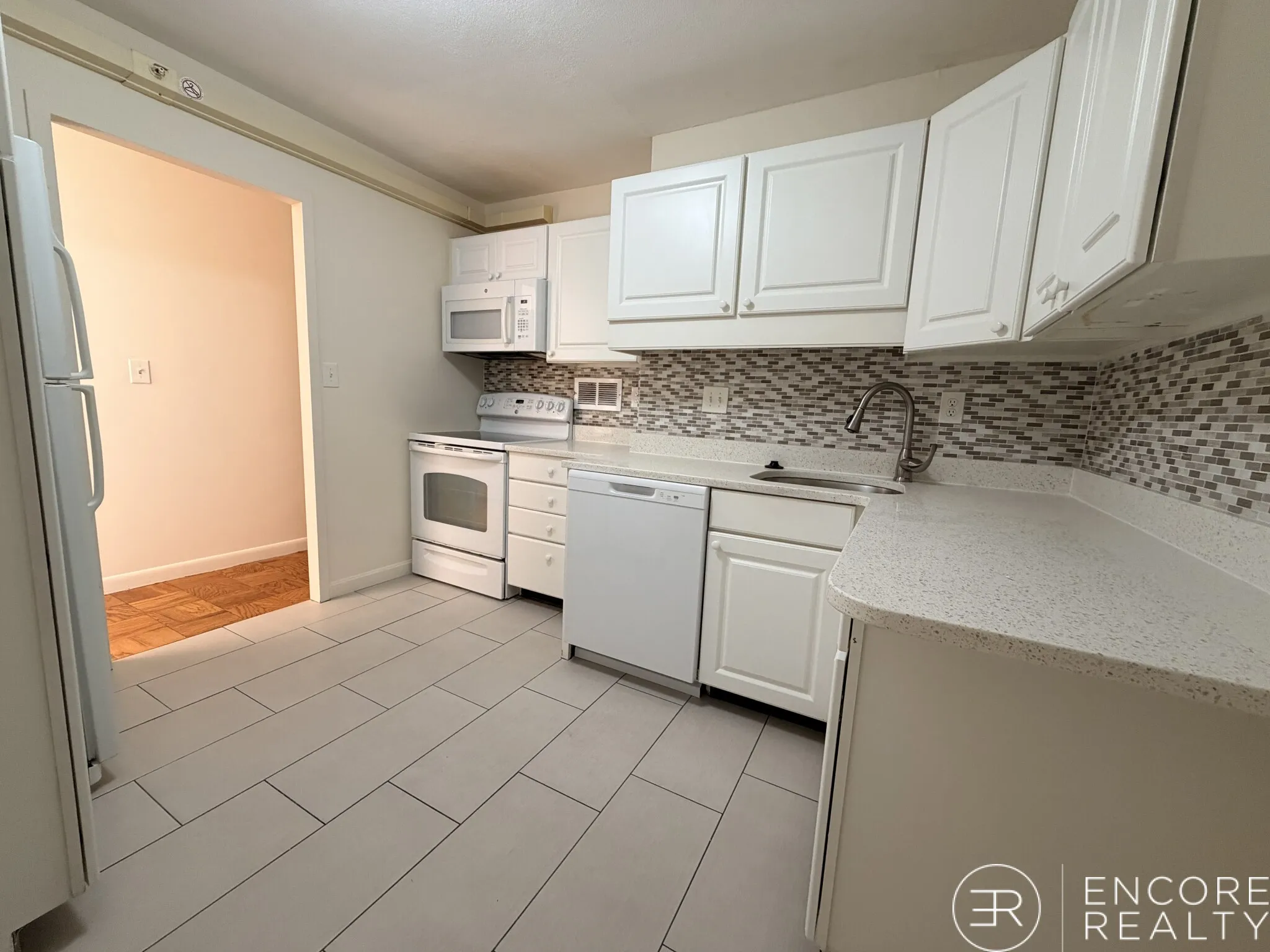 3 bed, 2 bath apartment for rent at 101 Monmouth St Unit 601A, Longwood — photo 8 of 32
