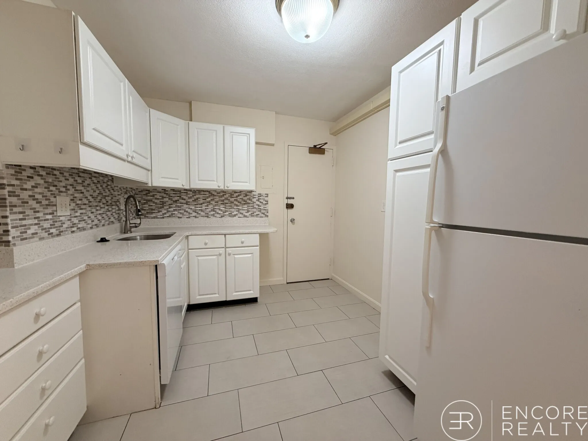 3 bed, 2 bath apartment for rent at 101 Monmouth St Unit 601A, Longwood — photo 7 of 32