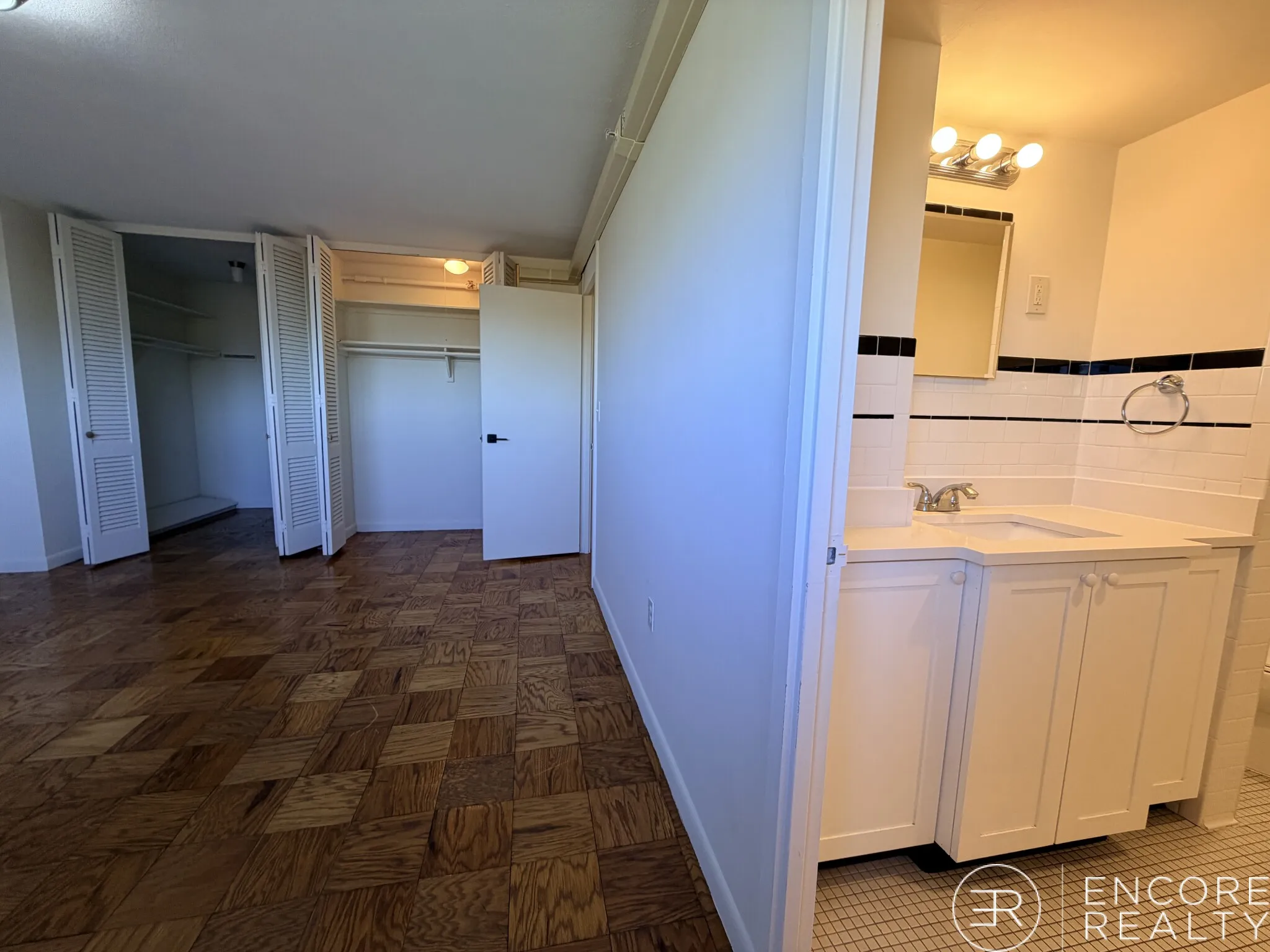 3 bed, 2 bath apartment for rent at 101 Monmouth St Unit 601F, Longwood — photo 25 of 32