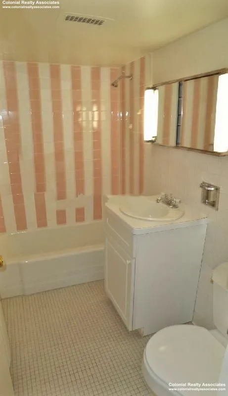 Studio bed, 1 bath apartment for rent at 101 Monmouth St Unit 612, Longwood — photo 8 of 16