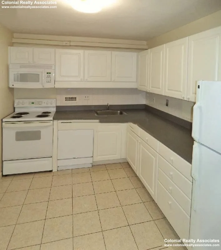 Studio bed, 1 bath apartment for rent at 101 Monmouth St Unit 612, Longwood — photo 4 of 16