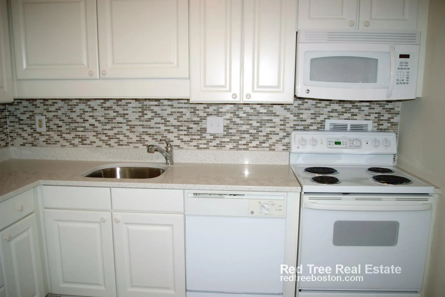 Studio bed, 1 bath apartment for rent at 101 Monmouth St Unit 710, Longwood — photo 16 of 38