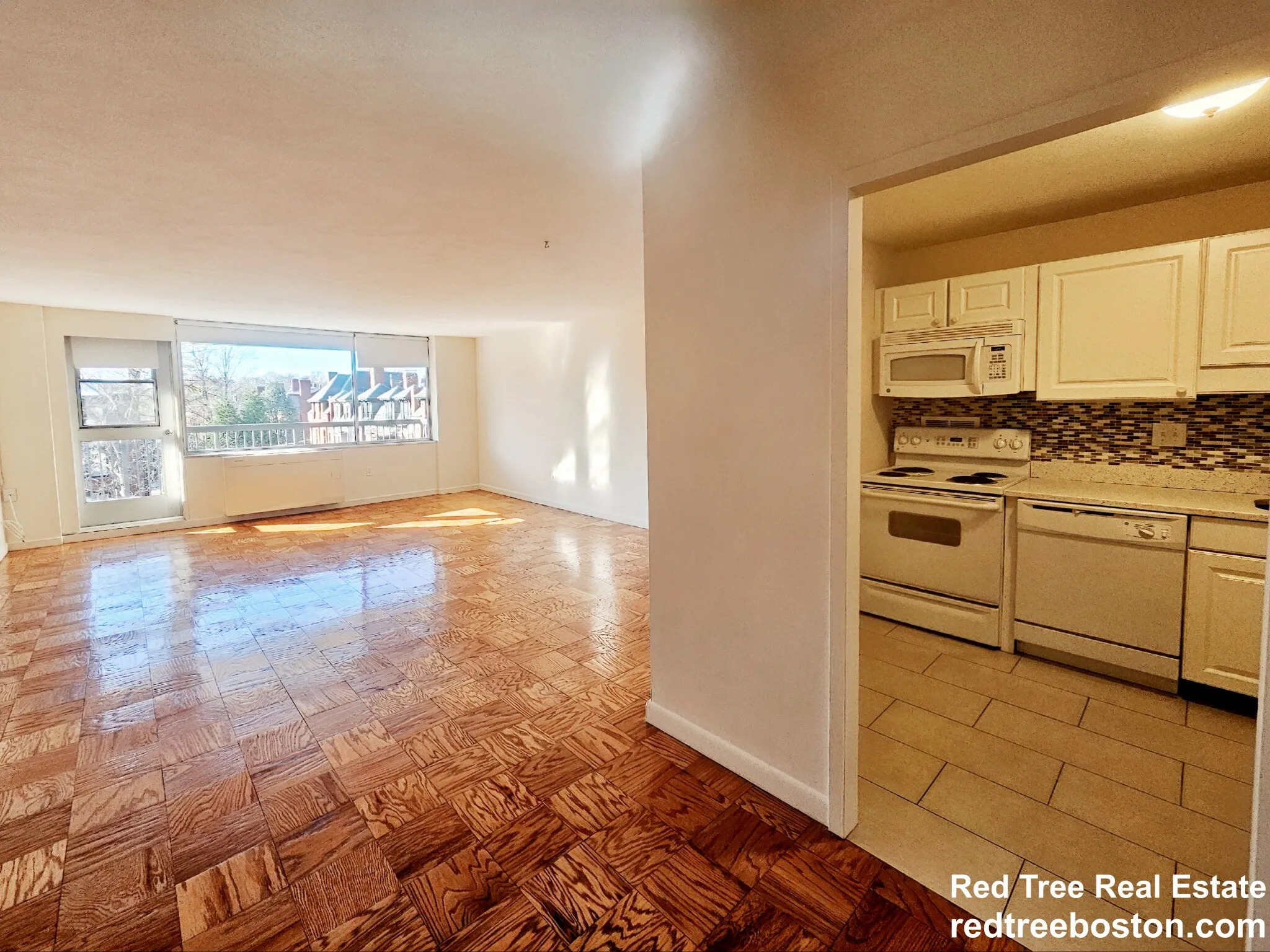 Studio bed, 1 bath apartment for rent at 101 Monmouth St Unit 710, Longwood — photo 2 of 38