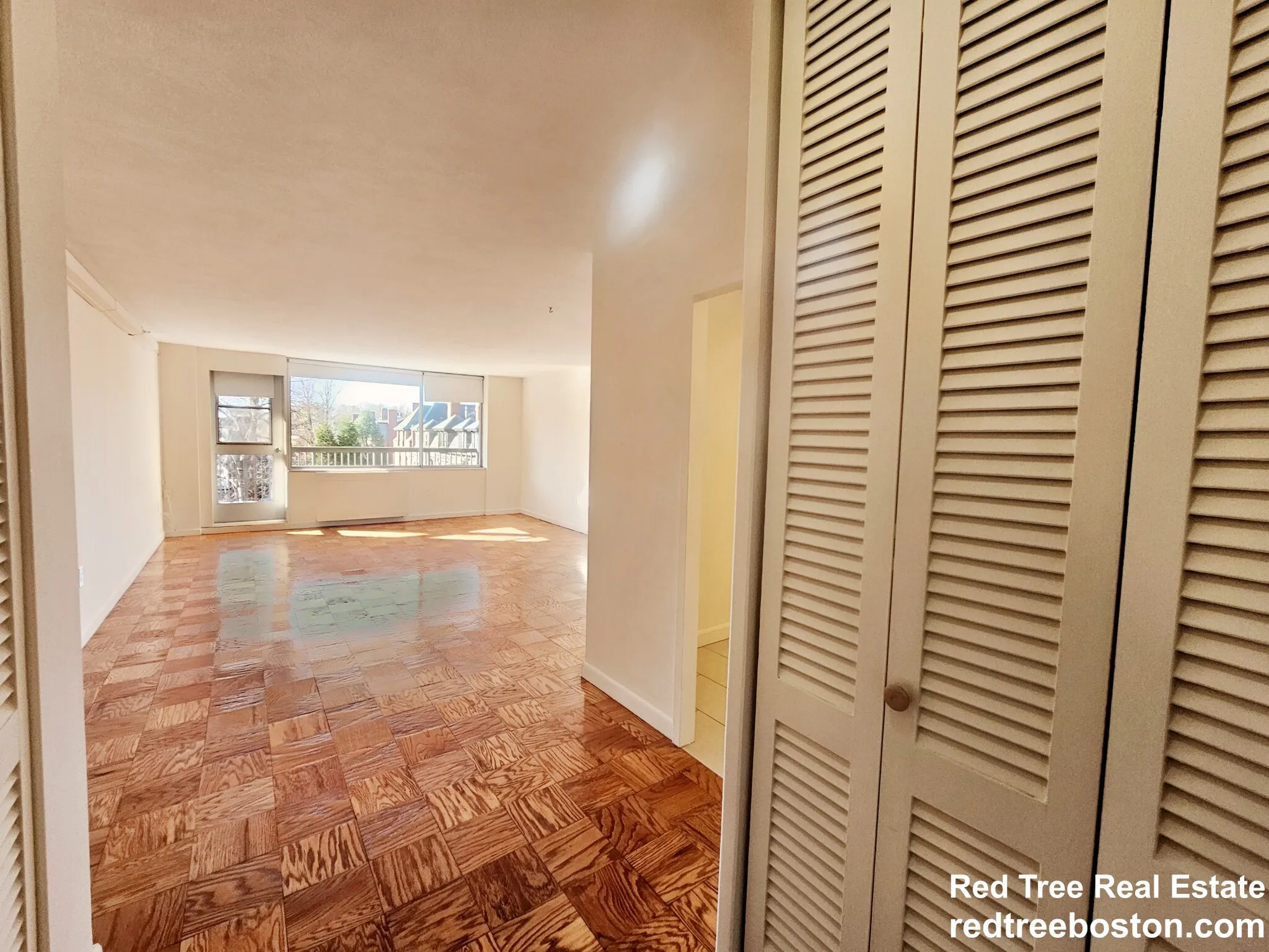 Studio bed, 1 bath apartment for rent at 101 Monmouth St Unit 710, Longwood — photo 3 of 38