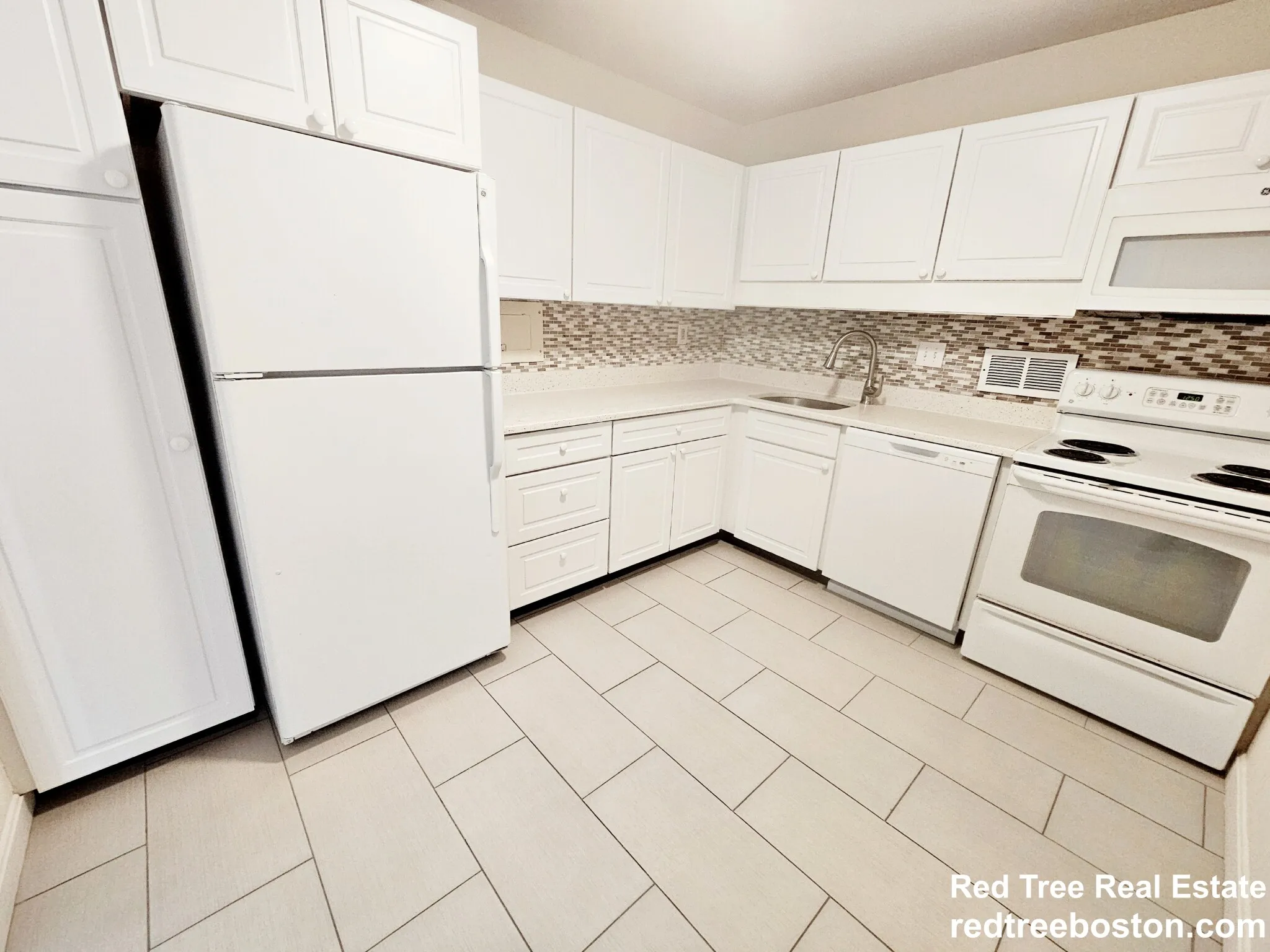 Studio bed, 1 bath apartment for rent at 101 Monmouth St Unit 710, Longwood — photo 6 of 38