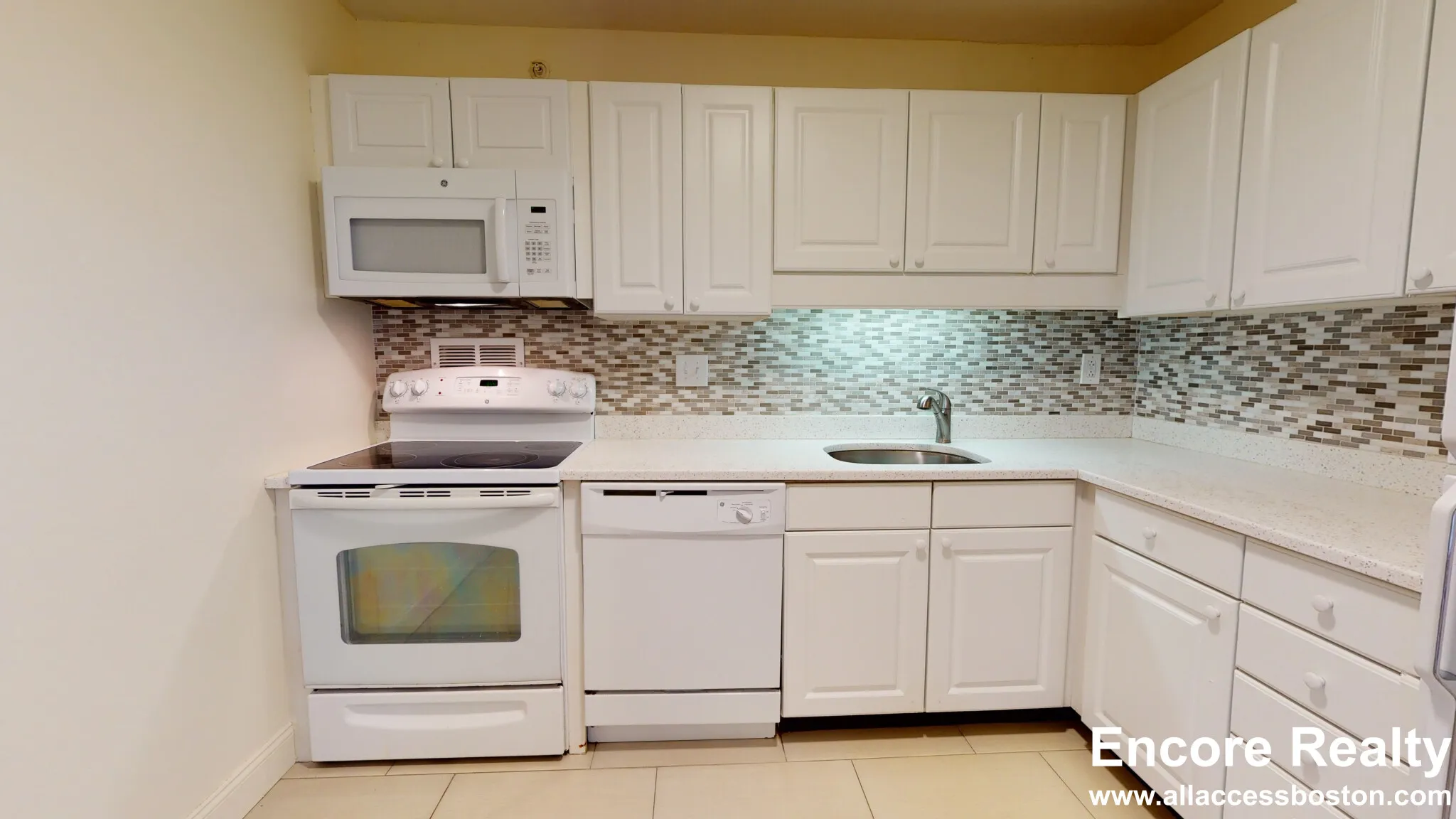 1 bed, 1 bath apartment for rent at 101 Monmouth St Unit 7714, Longwood — photo 5 of 17