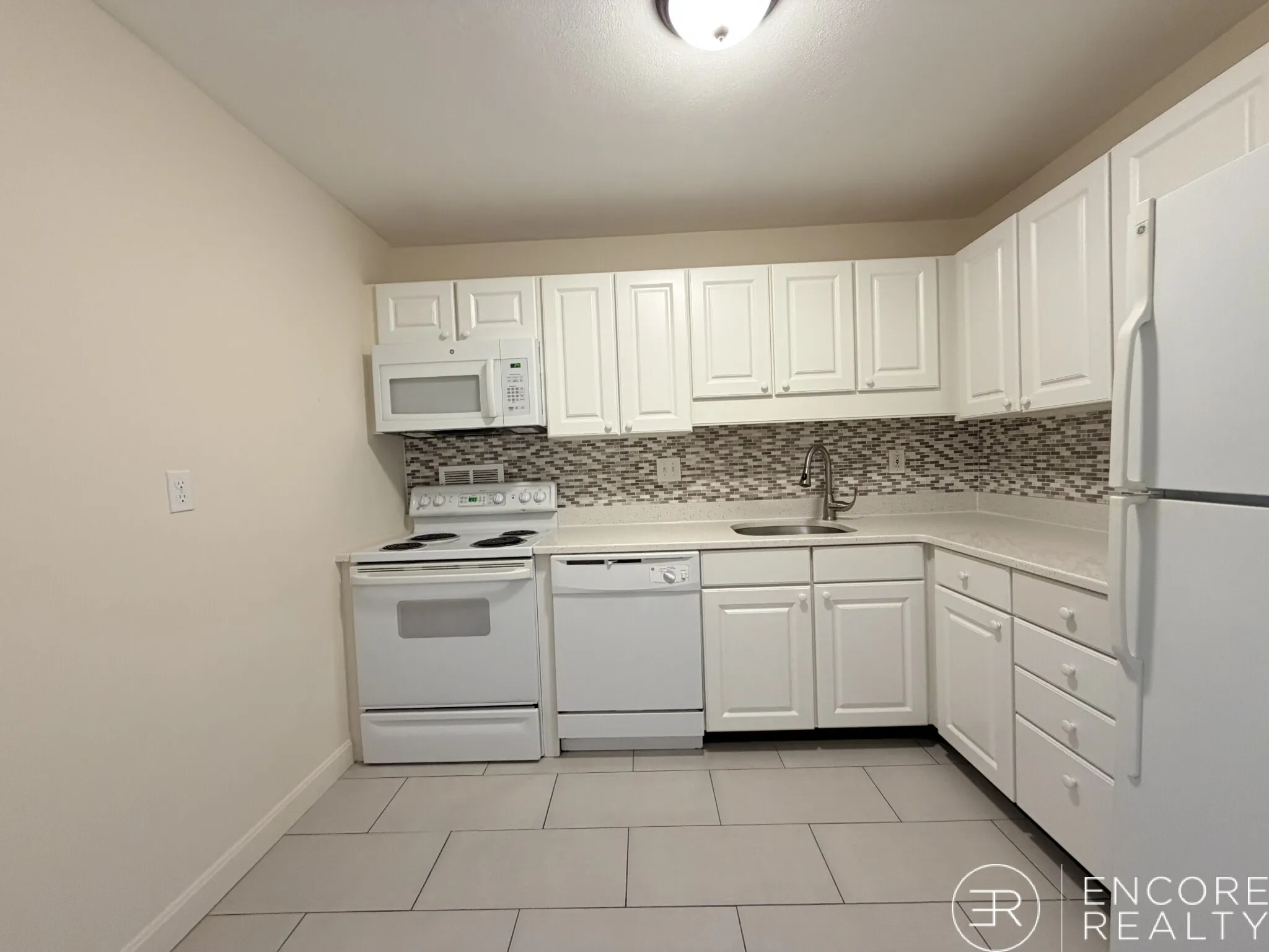 1 bed, 1 bath apartment for rent at 101 Monmouth St Unit 777, Longwood — photo 6 of 41