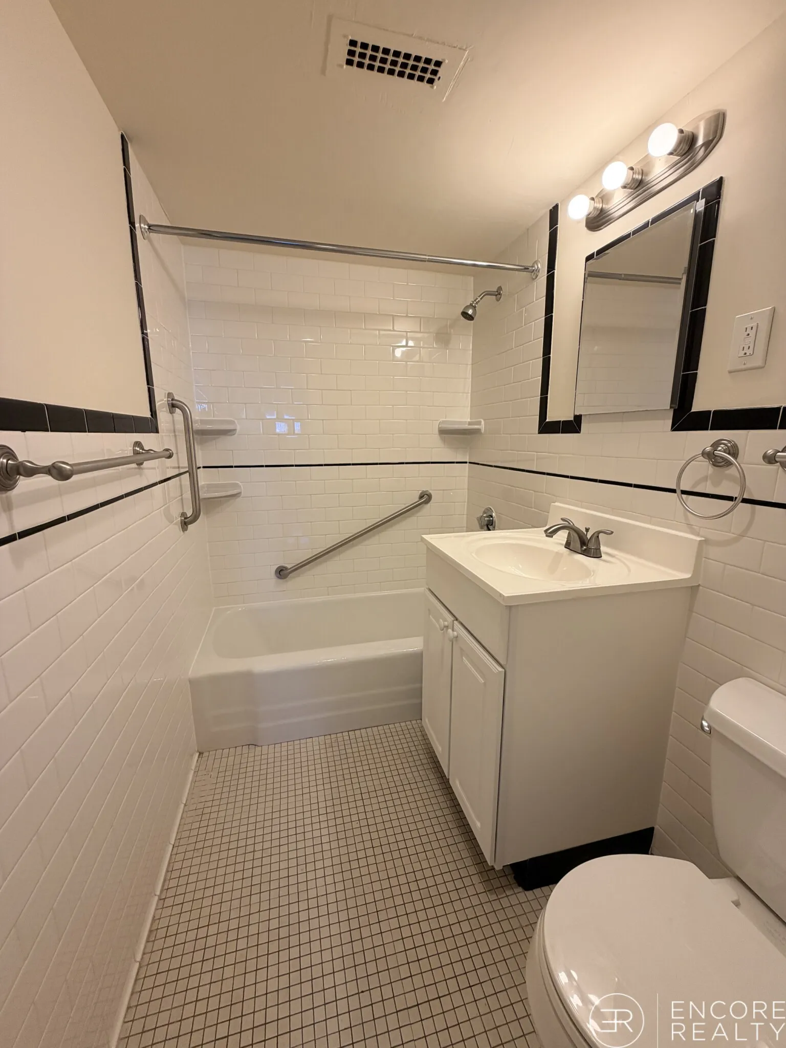 1 bed, 1 bath apartment for rent at 101 Monmouth St Unit 777, Longwood — photo 20 of 41